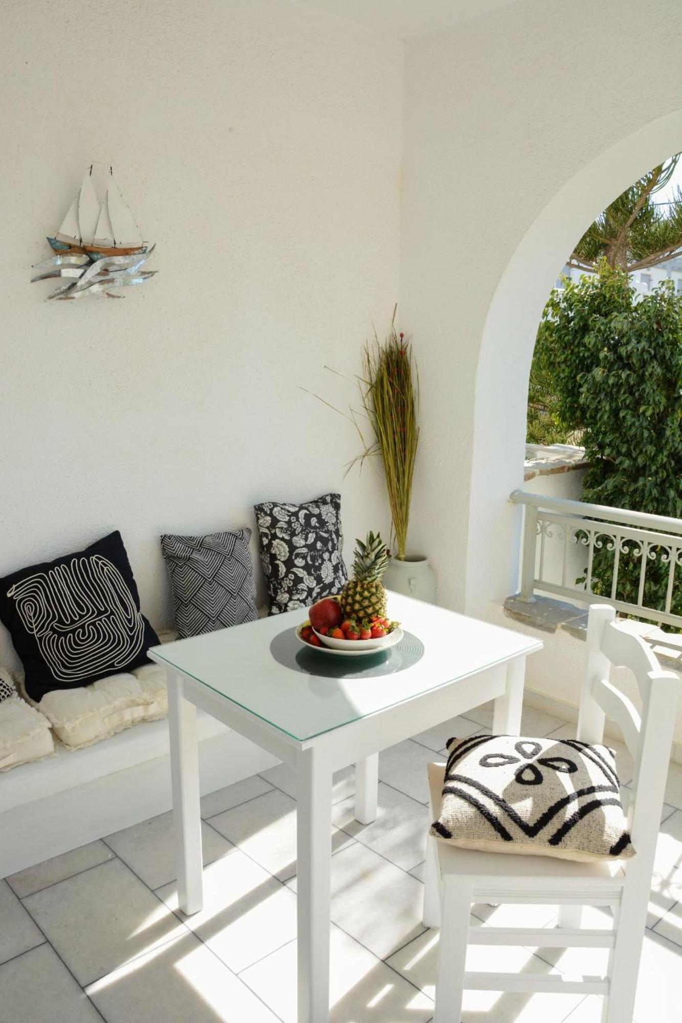 Aegean White Aparts