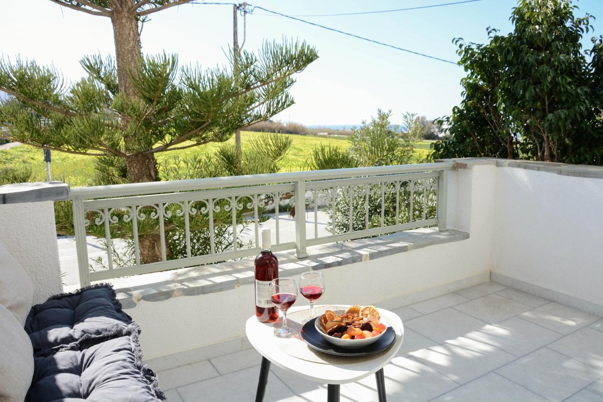 Aegean White Aparts * Naxos City