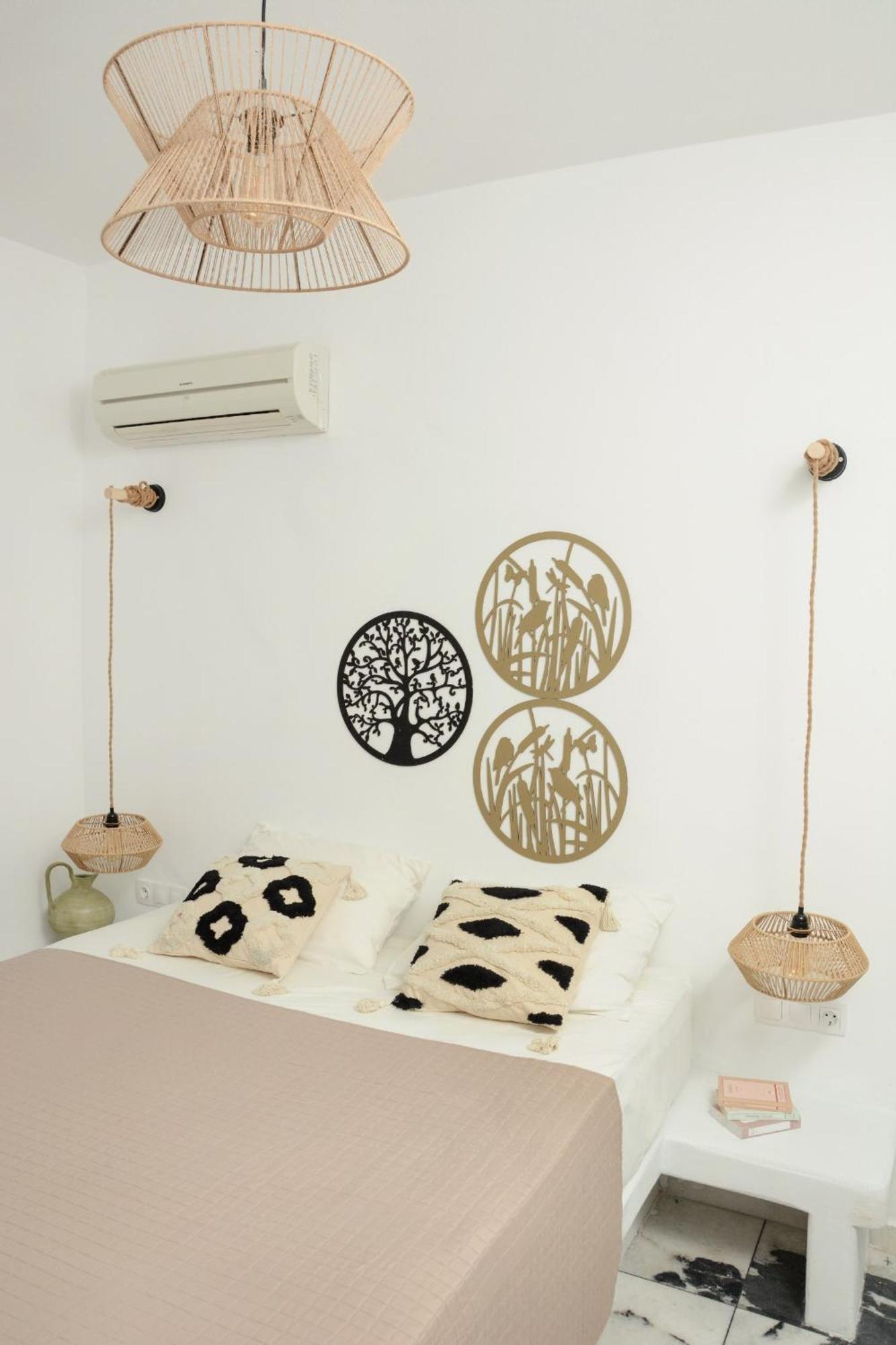 Aegean White Aparts